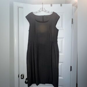 Ann Taylor Cap-Sleeve Sheath Dress – Size 12